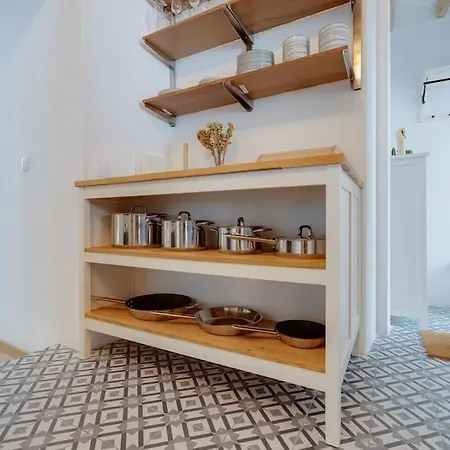 Renovated Historic ~large & Cozy ~casa Nespereira Apartment
