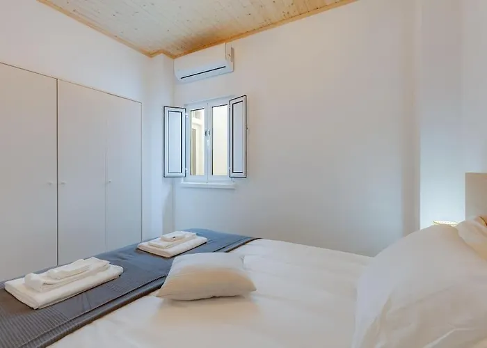 Renovated Historic ~large & Cozy ~casa Nespereira 아파트 *