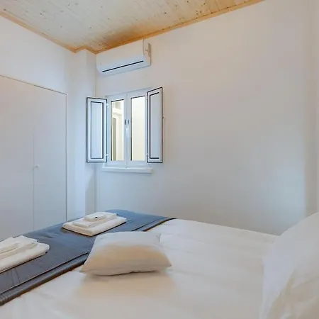 Renovated Historic ~large & Cozy ~casa Nespereira شقة *